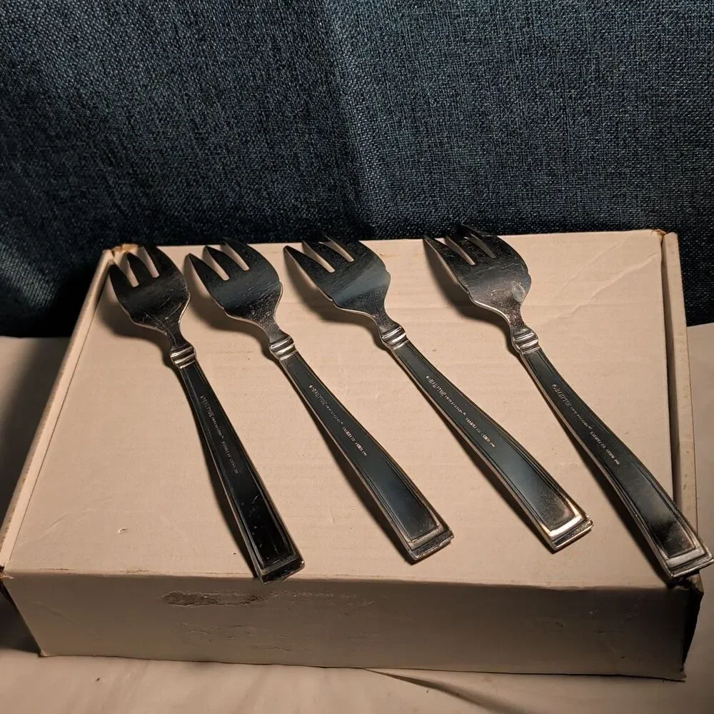 Set of 4 Hampton Silversmiths PORTFOLIO Glossy Salad Forks | 18/0 Stainless 208